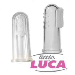Μια mini οδοντόβουρτσα για τα ούλα και τα πρώτα σκασίματα στα δοντάκια! (Και επειδή μία δεν φτάνει κάναμε πακέτο των 2!)Οι γιατροί συνήθως συστήνουν γάζα αλλά δεν είναι και τόσο πρακτική.  Η οδοντόβουρτσα σιλικόνης από την Ολλανδική Little Luca είναι μαλ